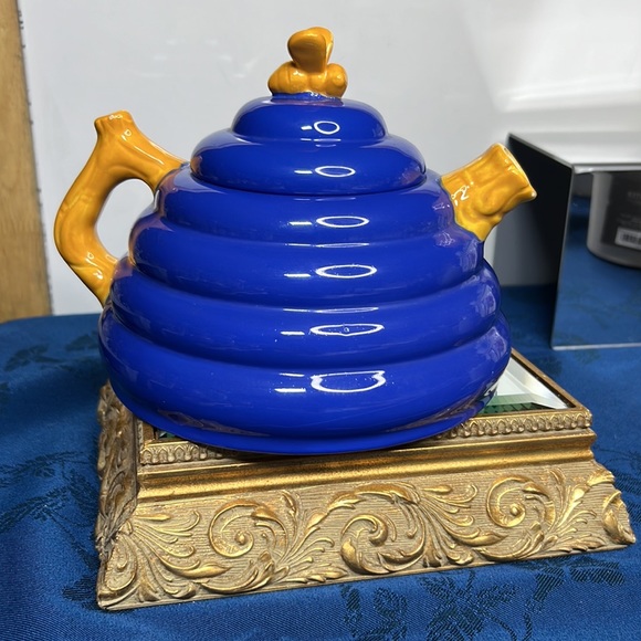 HH Houston Harvest Disney Winnie the Pooh Tea Pot - Bee Piglet Tigger Pooh - Picture 4 of 9